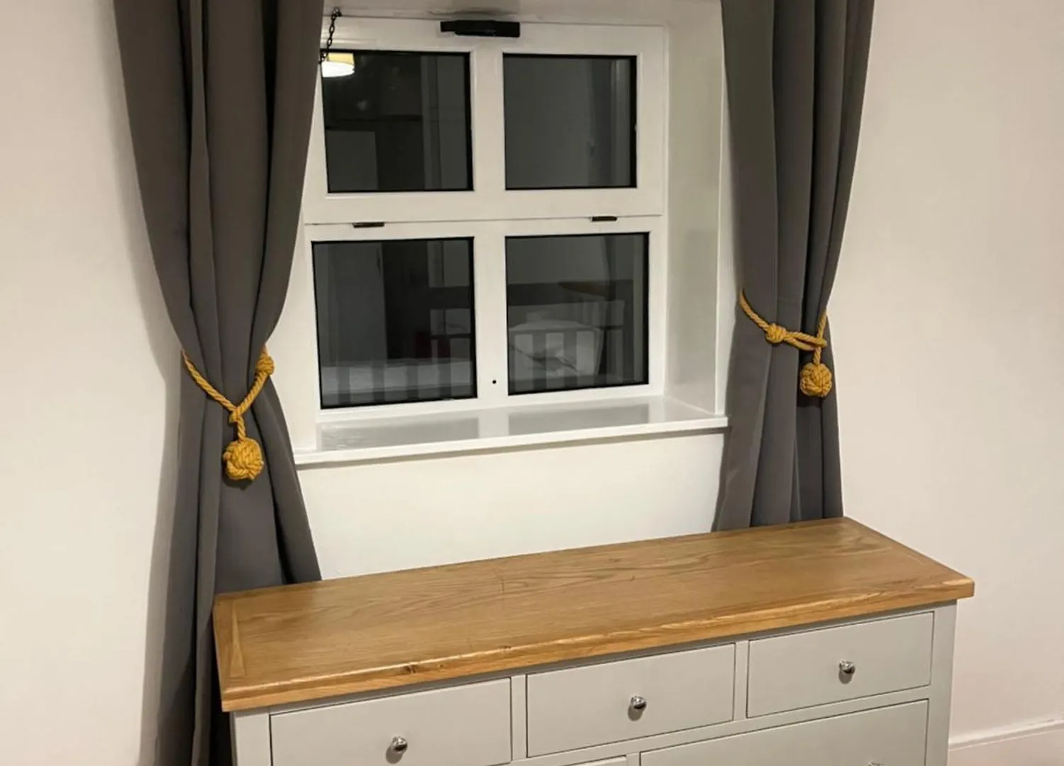 Apartment 12, Sea Wharf Westport